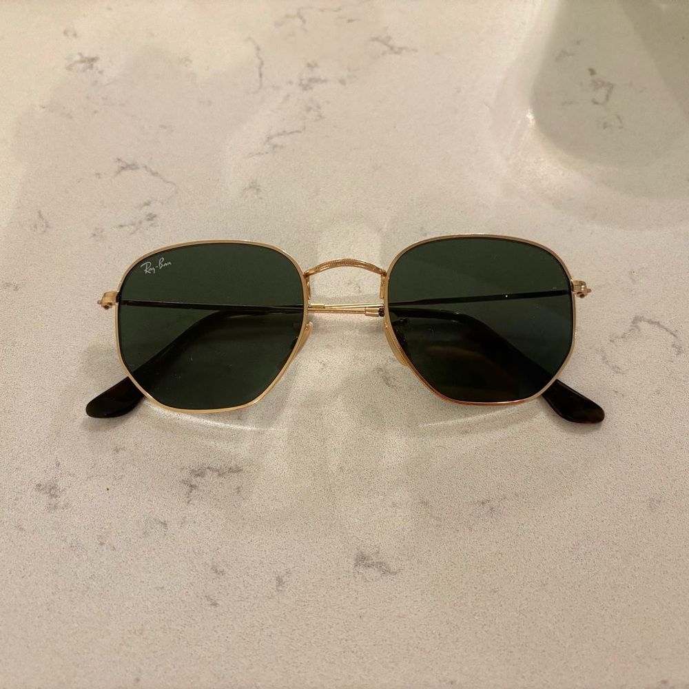 Ray-Ban Gold Frame Sunglasses with Dark Green Lenses
